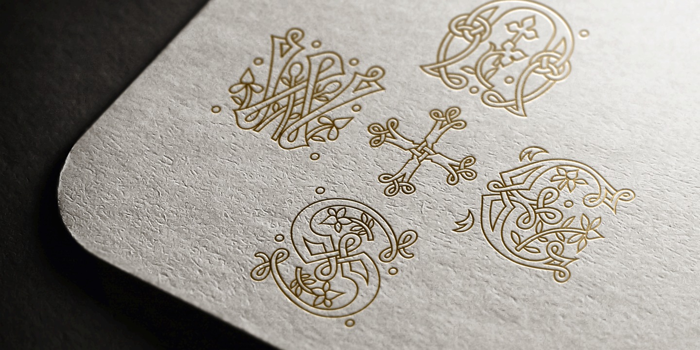 MFC Laroux Initials™